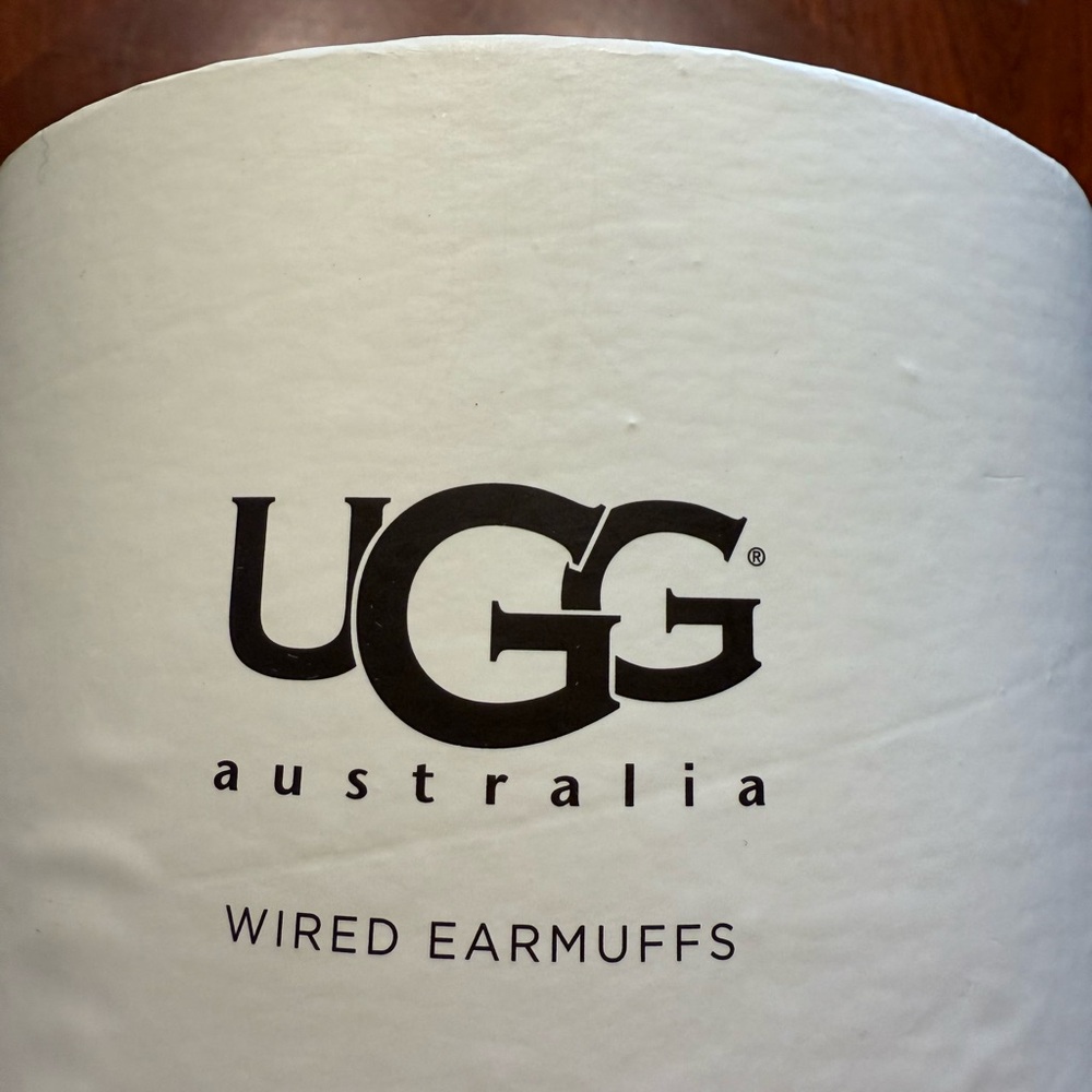 UGG wired earmuffs